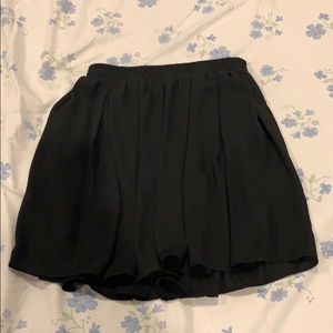 BRAND NEW NEVER WORN Black Brandy Melville Skirt